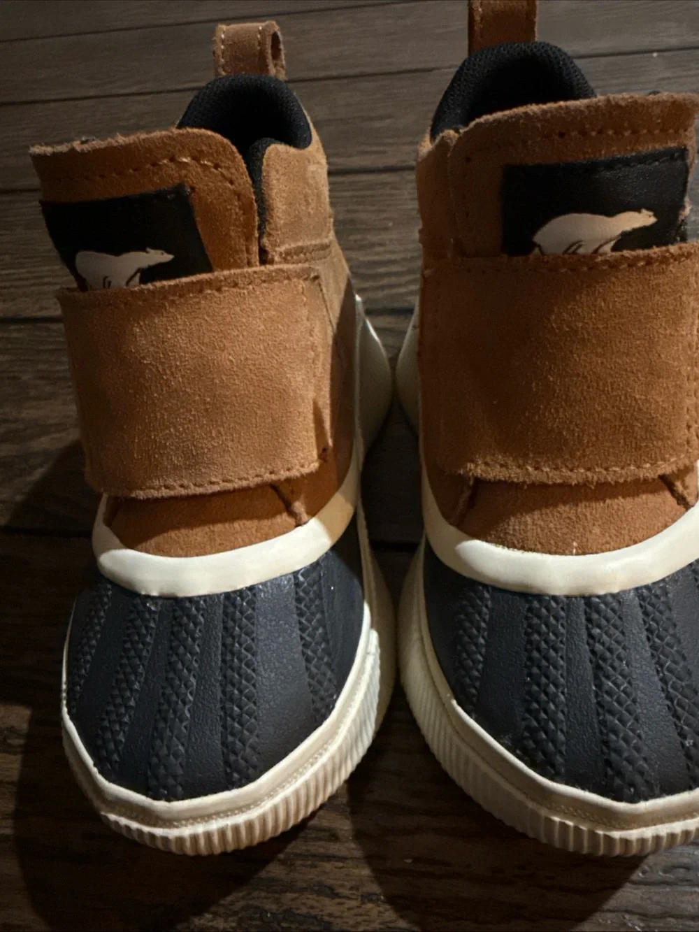SOREL Out N About IV Classic Kids Boots Taffy/Black waterproof Size 10